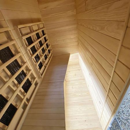 Le Clovis Suites Spa Sauna Реймс Екстер'єр фото
