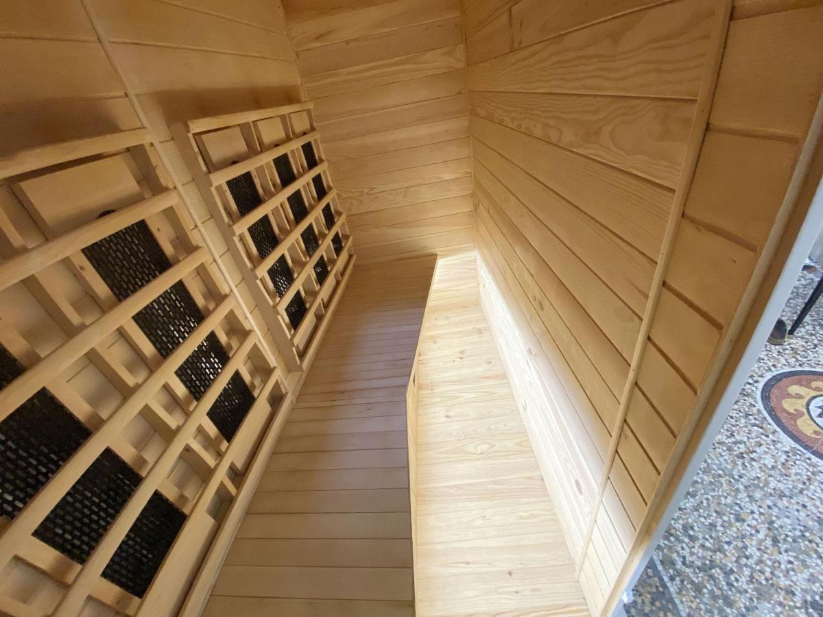 Le Clovis Suites Spa Sauna Реймс Екстер'єр фото